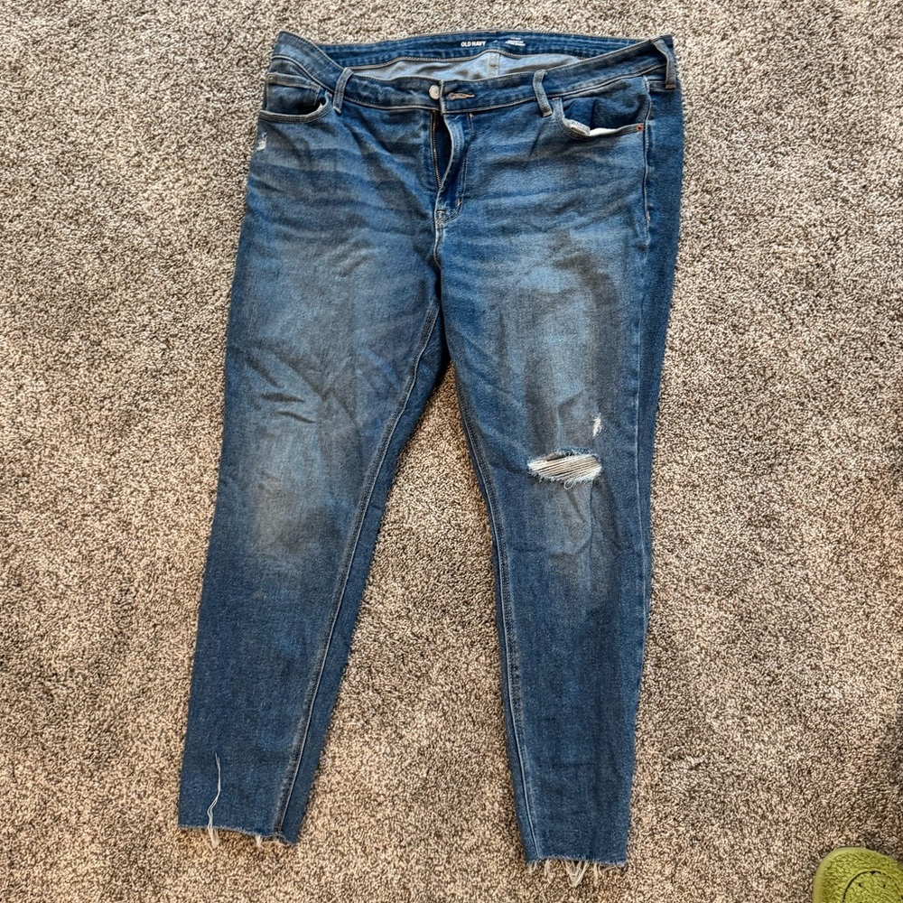 Old Navy Women's Distressed Blue Skinny Jeans
